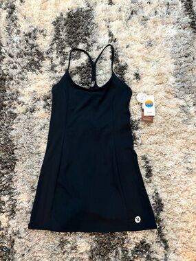 BRAND NEW WITH TAGS Vuori One Shot Tennis Dress, M